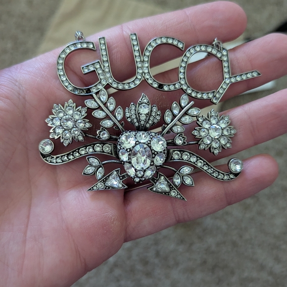 Gucci Silver Necklace with Crystal Accents - Picture 2 of 4